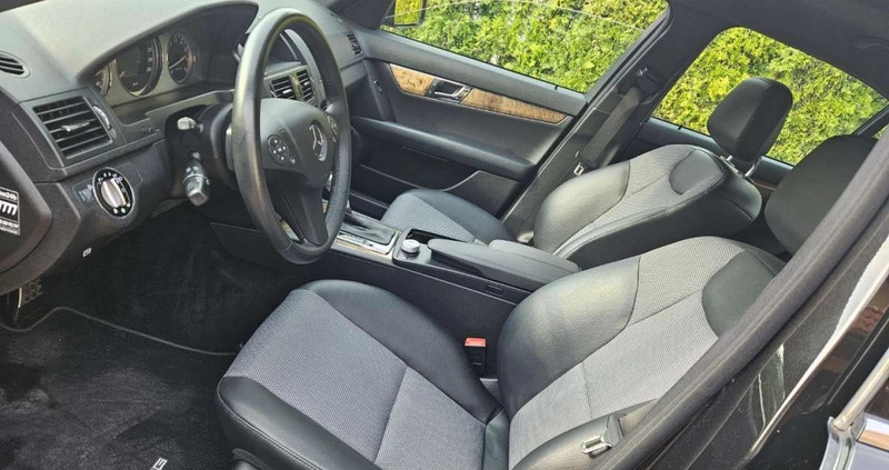 Mercedes-Benz Klasa C cena 38999 przebieg: 152000, rok produkcji 2008 z Zator małe 436